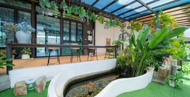 Storefront of Mueang Phuket District