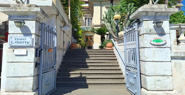 Vetrina di Sanremo Station