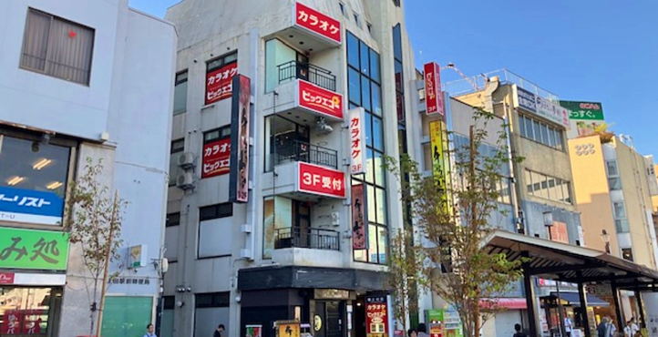 ビッグエコー上田駅前店の店頭