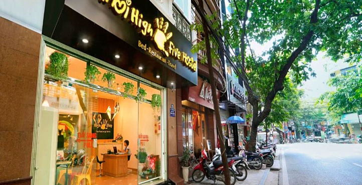 Storefront of Hang Tre Hoan Kiem
