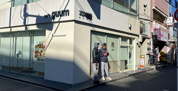Storefront of Beside Okubo Station