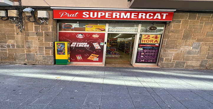 Storefront of Near Plaça del Remolar