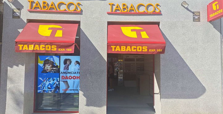 Storefront of Glorieta Ruiz Giménez