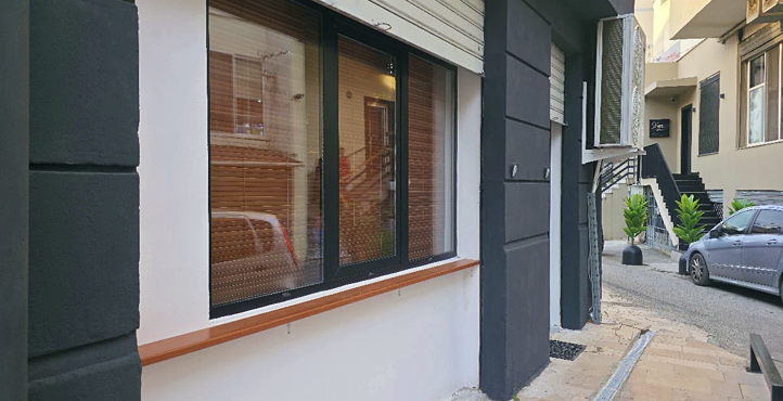 Storefront of Durres