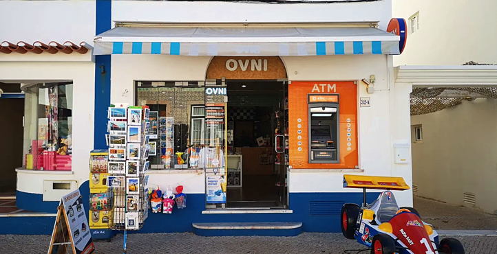 Storefront of Rua Doutor Eduardo Burnay