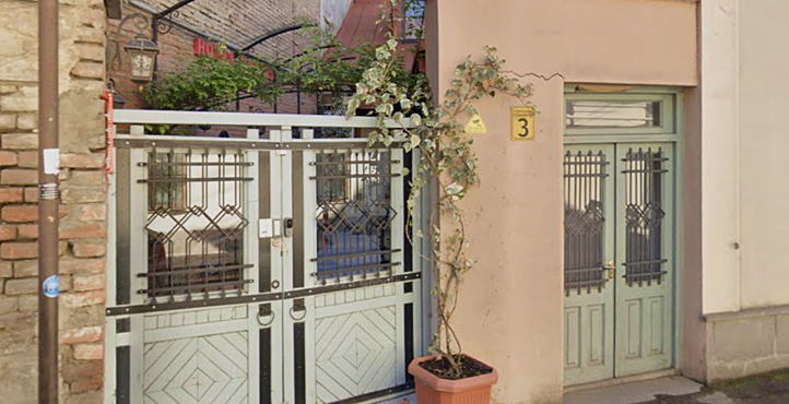 Storefront of Jerusalem Square Tumaniani