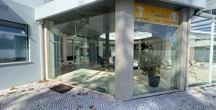 Storefront of Near Avenida Beato Nuno
