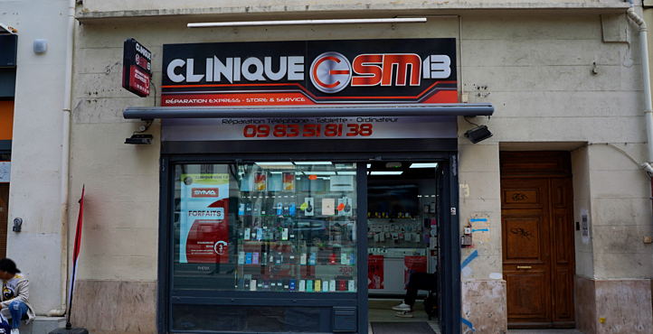 Storefront of La Canebière – Théâtre du Gymnase