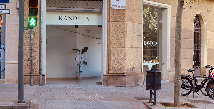 Storefront of Near Sagrada Familia