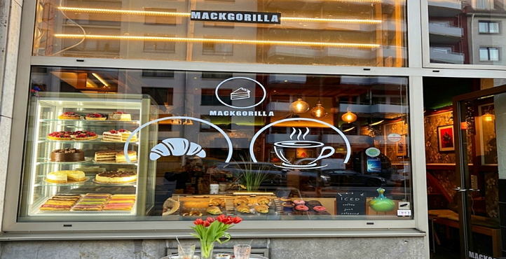 Storefront of Stiglmaierplatz Area