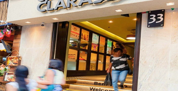 Storefront of Santa Clara Copacabana