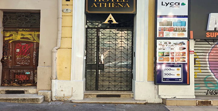 Storefront of By the Canebière Boulevard