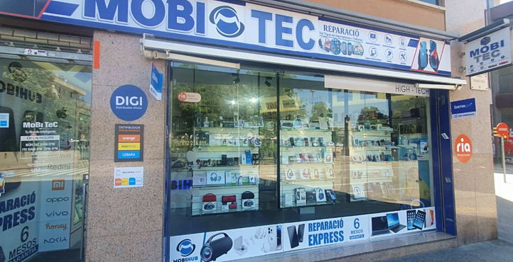Fachada de In front of Estació de Girona