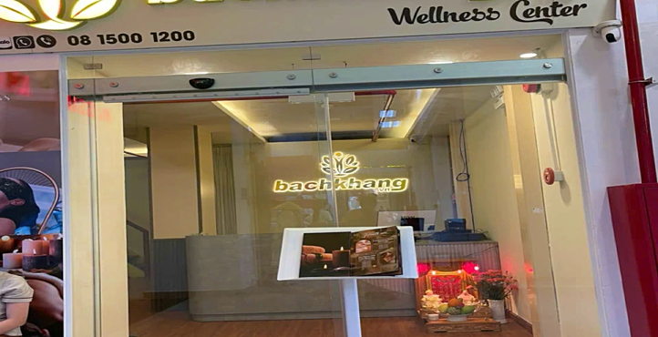 Storefront of Near Lam Son Square