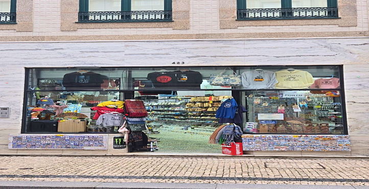 Storefront of Near Avenida dos Aliados