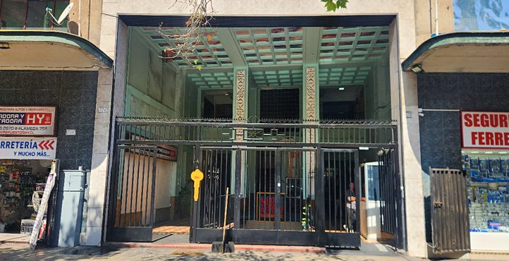Storefront of Near Santiago Metro